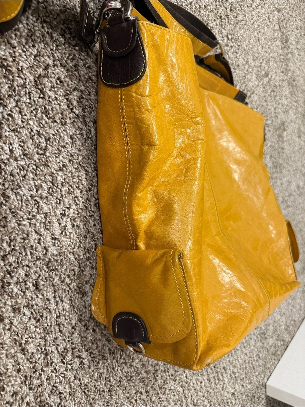 Nino Bossi Mustard Yellow Leather Convertible Shoulder Crossbody Bag 2 Straps